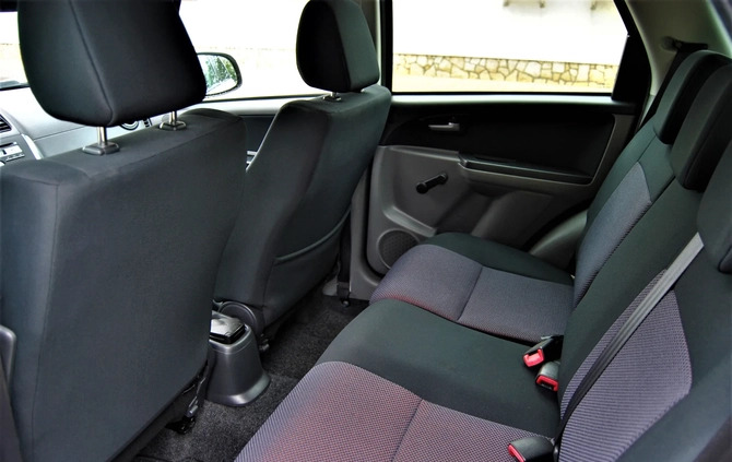 Suzuki SX4 cena 18900 przebieg: 186000, rok produkcji 2008 z Skierniewice małe 154